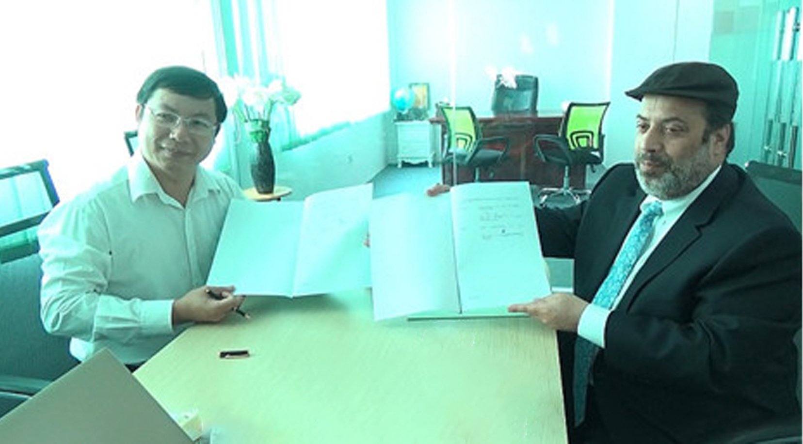 lễ kí kết giấy chứng nhận kosher