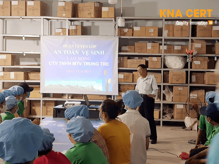 đào tạo an toàn lao dộng bên trung tre 