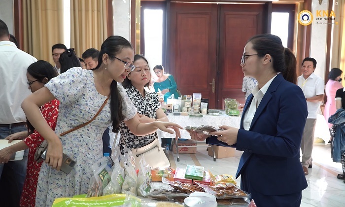 hội chợ việt trung tại lào cai